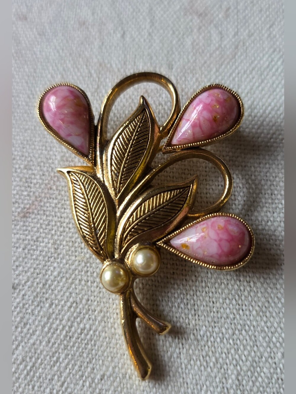 Vintage 1928 Jewelry Co. Pink Marbled Cabochon Bouquet Brooch